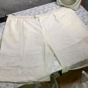 Virgola Sz 54 White Linen Cuffed Shorts